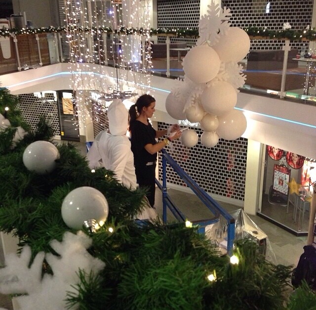 dekoratör visual merchandiser