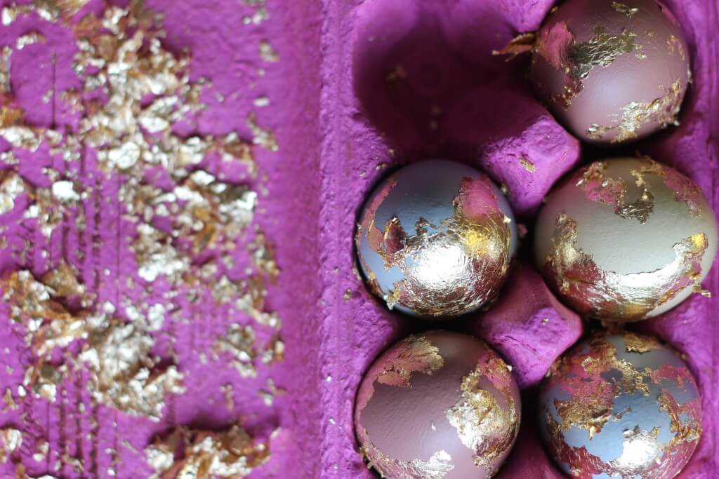 guldägg på påskbordet